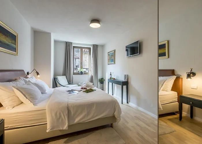 Bed & Breakfast Leonis Restaurant & Split