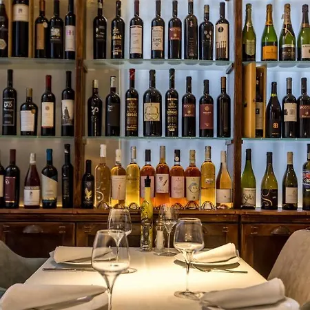 Leonis Restaurant & Alojamento de Acomodação e Pequeno-almoço Split