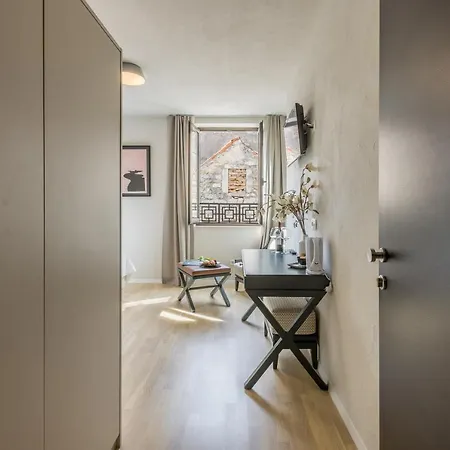 Bed & Breakfast Leonis Restaurant & Split