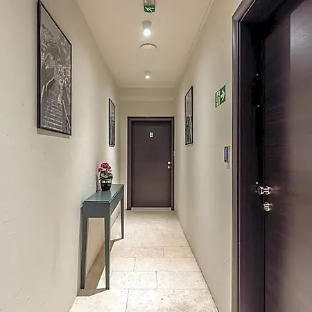 Bed & Breakfast Leonis Restaurant &