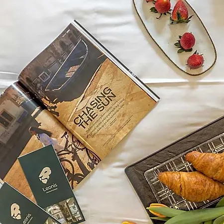 Leonis Restaurant & Bed & Breakfast