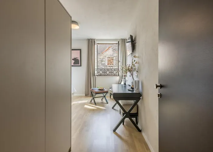 Bed & Breakfast Leonis Restaurant & Split